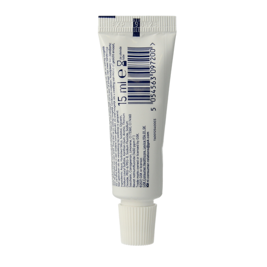 Aquafresh Tandpasta fresh & minty mini 15.00 Milliliter