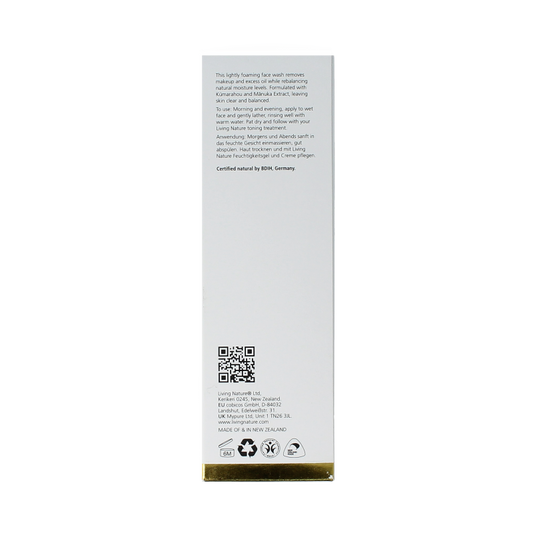 Living Nature Purifying cleanser 120 Milliliter