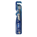 Oral B Pro-Expert cross action tandenborstel clean medium 1 Stuks
