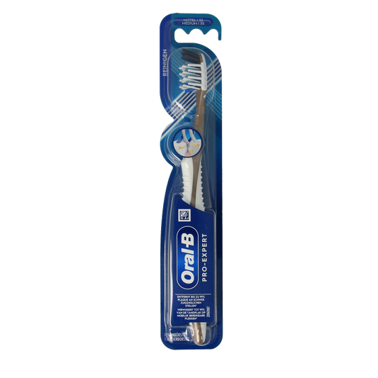 Oral B Pro-Expert cross action tandenborstel clean medium 1 Stuks