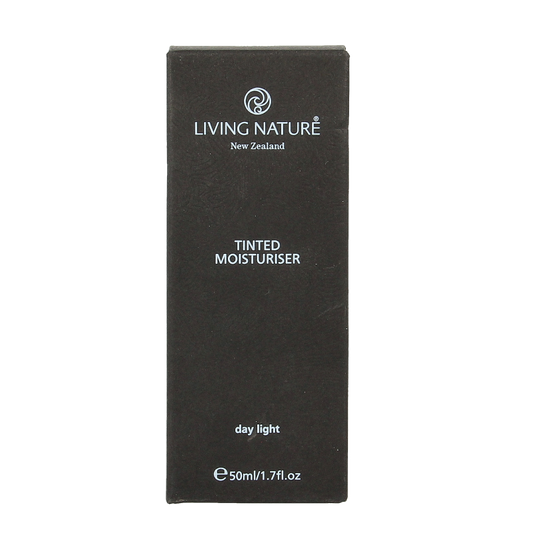 Living Nature Day light tinted moisturiser 50 Milliliter