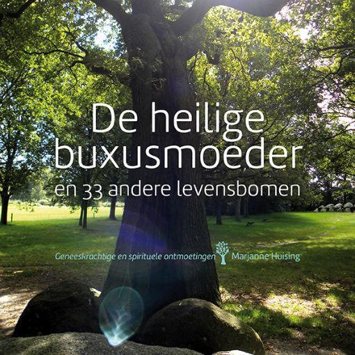 A3 boeken De heilige buxusmoeder en 33 andere levensbomen 1.00 Stuks